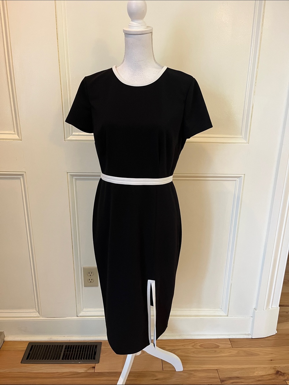 Donna Morgan Black Midi Dress with White Trim Accents